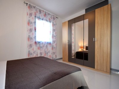 Apartment Two bedroom apartment with terrace Porat, Krk A-19347-a - Outdoor photo 7