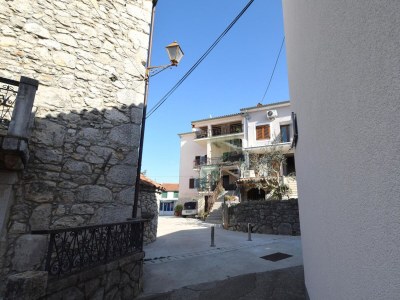 Apartment Two bedroom apartment with terrace and sea view Njivice, Krk A-20905-a - Outdoor photo 3