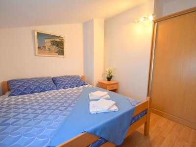 Apartment Two bedroom apartment with terrace and sea view Njivice, Krk A-20905-a - Outdoor photo 8