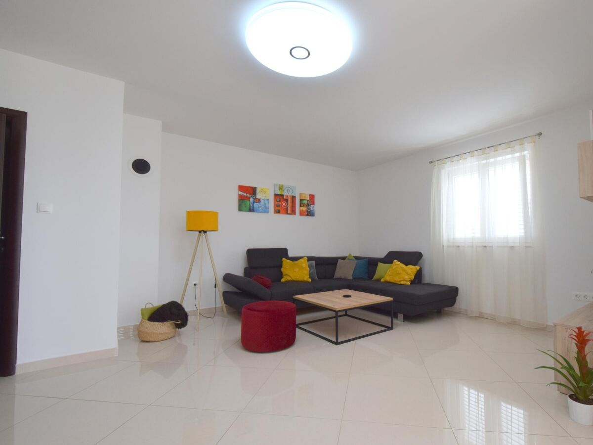 Apartment Two bedroom apartment with terrace Barušići, Krk A-19369-a - Outdoor photo 2