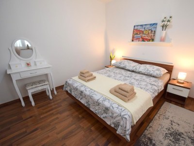 Apartment Two bedroom apartment with terrace Barušići, Krk A-19369-a - Outdoor photo 8