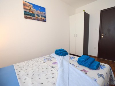 Apartment Two bedroom apartment with terrace Barušići, Krk A-19369-a - Outdoor photo 12