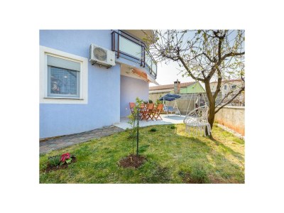 Apartment Two bedroom apartment with air-conditioning Fažana A-19494-a - Outdoor photo 2