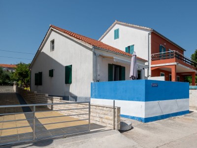 Holiday house Two bedroom house near beach Preko, Ugljan K-21106 - Outdoor photo 6