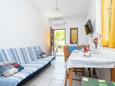 Holiday house Two bedroom house near beach Preko, Ugljan K-21106 - Outdoor photo 10