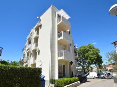 Apartment One bedroom apartment with balcony and sea view Malinska, Krk A-19370-a in Malinska - Apartment