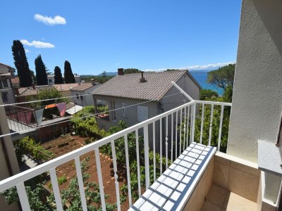 Apartment One bedroom apartment with balcony and sea view Malinska, Krk A-19370-a - Outdoor photo 11