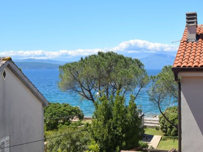 Apartment One bedroom apartment with balcony and sea view Malinska, Krk A-19370-a - Outdoor photo 12