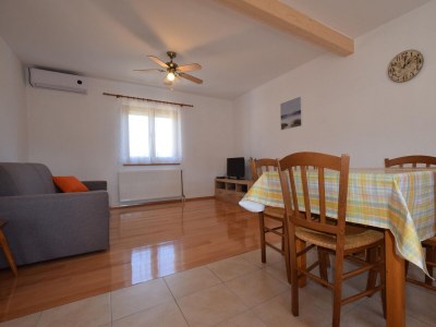 Apartment Two bedroom apartment with terrace Nenadići, Krk A-19373-a - Outdoor photo 3