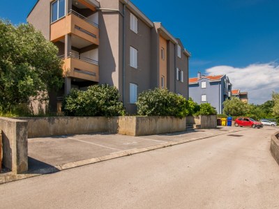 Apartment Two bedroom apartment with terrace Čižići, Krk A-19417-a in Dobrinj - Apartment