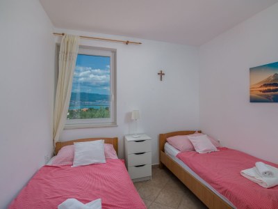 Apartment Two bedroom apartment with terrace Čižići, Krk A-19417-a - Outdoor photo 12