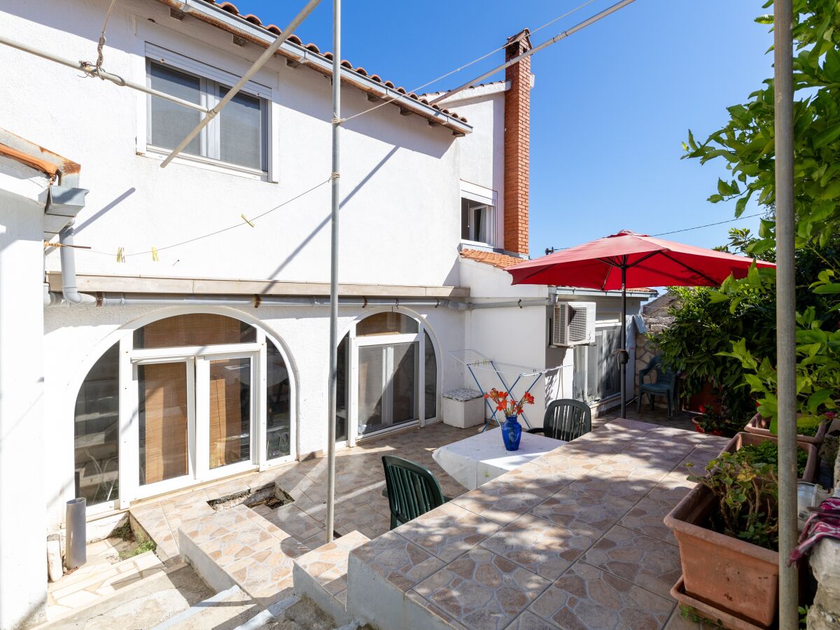 Apartment Two bedroom apartment near beach Cove Zarace (Gdinj), Hvar A-9675-a - Outdoor photo 5