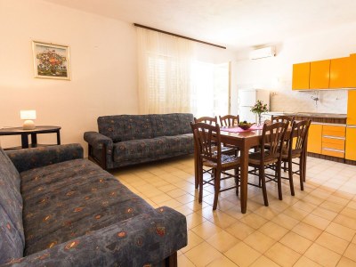 Apartment Two bedroom apartment near beach Cove Zarace (Gdinj), Hvar A-9675-a - Outdoor photo 8