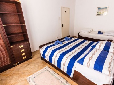 Apartment Two bedroom apartment near beach Cove Zarace (Gdinj), Hvar A-9675-a - Outdoor photo 19