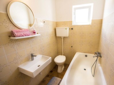 Apartment Two bedroom apartment near beach Cove Zarace (Gdinj), Hvar A-9675-a - Outdoor photo 25