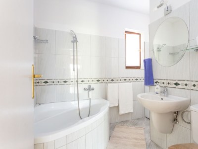 Apartment One bedroom apartment with terrace Kaštel Stari, Kaštela A-20999-a - Outdoor photo 25