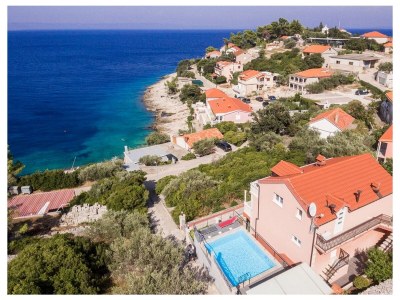Holiday house Four-bedroom house with terrace and sea view Prigradica, Korčula K-21022 in Blato - Holiday house