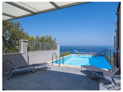 Holiday house Four-bedroom house with terrace and sea view Prigradica, Korčula K-21022 - Outdoor photo 8