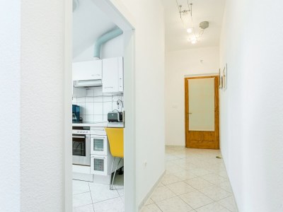 Apartment Three bedroom apartment with terrace and sea view Kaštel Kambelovac, Kaštela A-21027-a - Outdoor photo 16