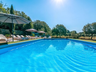 Holiday house Four-bedroom house with terrace Medulin K-21049 - Outdoor photo 7