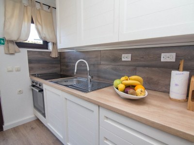 Apartment One bedroom apartment with terrace Veli Lošinj, Lošinj A-21192-a - Outdoor photo 8