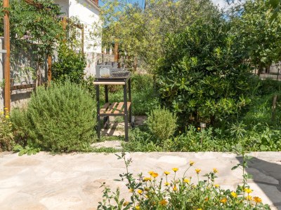 Apartment Apartments by the sea Vinišće, Trogir - 11003 - Outdoor photo 7