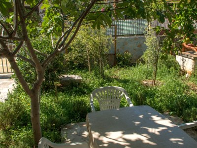 Apartment Apartments by the sea Vinišće, Trogir - 11003 - Outdoor photo 18