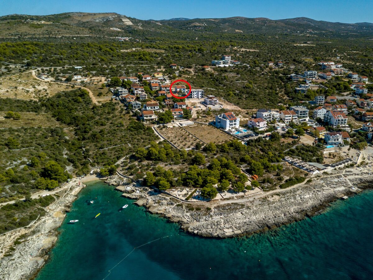 Holiday house Comfortable and spacious house with terrace and sea view Zečevo Rtić, Rogoznica K-21157 - Outdoor photo 3