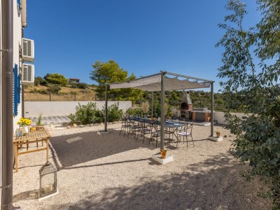 Holiday house Comfortable and spacious house with terrace and sea view Zečevo Rtić, Rogoznica K-21157 - Outdoor photo 8