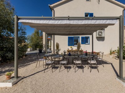 Holiday house Comfortable and spacious house with terrace and sea view Zečevo Rtić, Rogoznica K-21157 - Outdoor photo 12