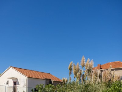 Holiday house Comfortable and spacious house with terrace and sea view Zečevo Rtić, Rogoznica K-21157 - Outdoor photo 19