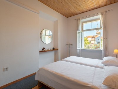 Apartment Two bedroom apartment with terrace Jelsa, Hvar A-11319-a - Outdoor photo 18