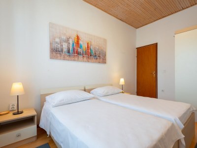 Apartment Two bedroom apartment with terrace Jelsa, Hvar A-11319-a - Outdoor photo 19