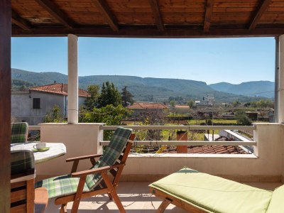 Apartment Two bedroom apartment with terrace Jelsa, Hvar A-11319-a - Outdoor photo 23