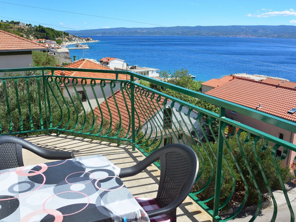 Apartment Three bedroom apartment with terrace and sea view Suhi Potok, Omiš A-11401-a