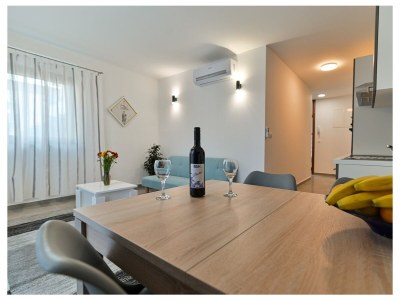 Apartment One bedroom apartment with terrace Trogir A-21215-a - Outdoor photo 8