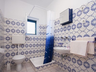 Apartment Comfortable and spacious apartment with terrace and sea view Brodarica, Šibenik A-5736-a - Outdoor photo 33