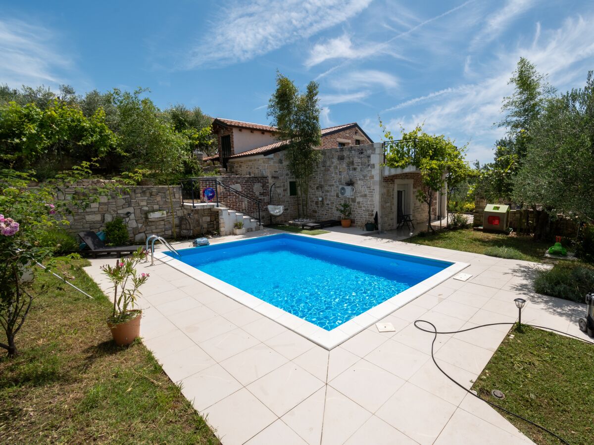 Holiday house Three bedroom house with terrace Radovin, Zadar K-21307 - Outdoor photo 2