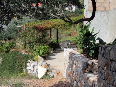 Apartment Two bedroom apartment near beach Cove Skozanje, Hvar A-5713-d - Outdoor photo 14