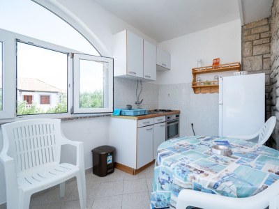 Apartment Two bedroom apartment with terrace Povljana, Pag A-21318-a - Outdoor photo 5