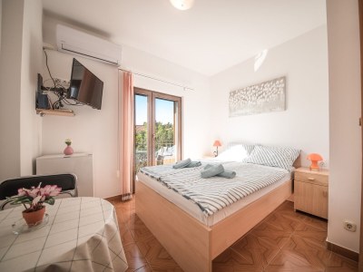 Holiday room near beach Vrsi - Mulo, Zadar S-5848-b in Vrsi Mulo - Holiday room