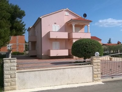 Apartment One bedroom apartment with terrace and sea view Vrsi - Mulo, Zadar A-5860-b - Outdoor photo 5