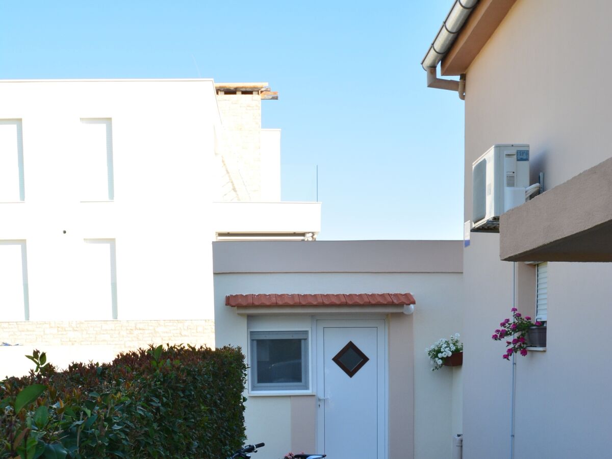 Apartment One bedroom apartment with terrace and sea view Kožino, Zadar A-5893-b - Outdoor photo 4