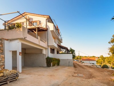 Apartment Two bedroom apartment near beach Basina, Hvar A-11817-a - Outdoor photo 7