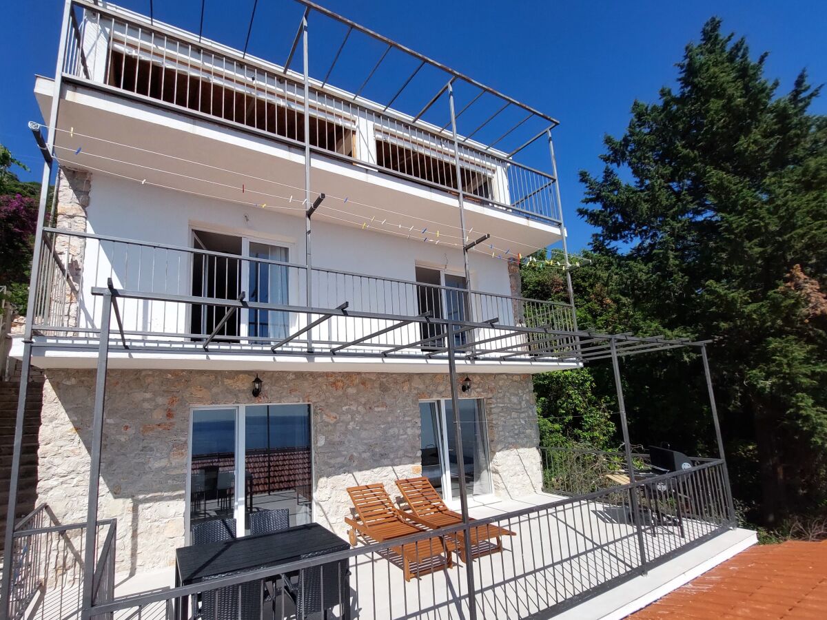 Apartment One bedroom apartment with terrace and sea view Borje, Pelješac A-21496-a - Outdoor photo 3