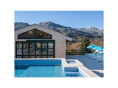 Holiday house Comfortable and spacious house with terrace Kotlenice, Zagora K-22219 in Dugopolje - Holiday house