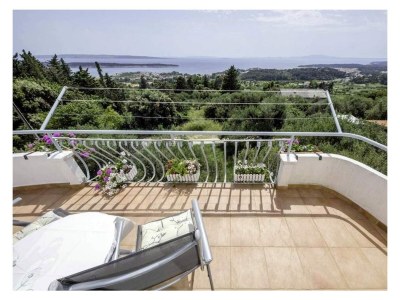 Apartment One bedroom apartment with terrace and sea view Banjol, Rab A-22226-a - Outdoor photo 34