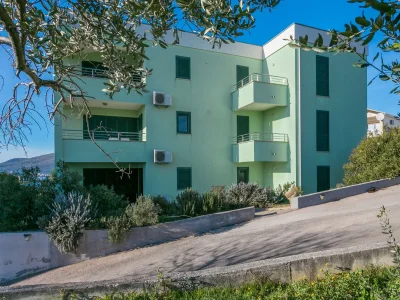 Apartment Two bedroom apartment with balcony and sea view Okrug Gornji, Čiovo A-22182-a - Outdoor photo 4