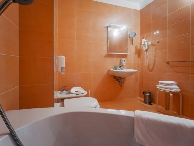 Apartment Two bedroom apartment with balcony and sea view Okrug Gornji, Čiovo A-22182-a - Outdoor photo 32