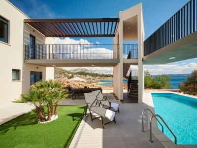 Villa Comfortable and spacious house with terrace and sea view Mali Rat, Omiš K-21548 - Outdoor photo 3